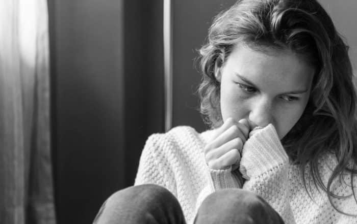 Psicólogo Gratuito - Uma nova pesquisa explica por que a auto congruência é importante. Quando você está deprimido, você pode ser tentado a se concentrar em seus sintomas, como se sentir para baixo, ser incapaz de comer ou dormir, ou dificuldade em se concentrar. Mas um artigo de 2019 sobre depressão sugere que "um senso de identidade" é o que você deve prestar atenção. Qual é o Psicólogo Gratuito seu senso de identidade? Por que isso Importa? Psicólogo Gratuito E o que você pode fazer para se sentir menos deprimido? Neste post, vou me concentrar em uma das teorias que explicam por que as pessoas ficam deprimidas. Psicólogo Gratuito Essa premissa é chamada de "teoria da autodiscrepância". Psicólogo Gratuito - Segundo o professor de psicologia Edward Higgins, o "eu" tem três aspectos: um eu real, ideal e próprio.